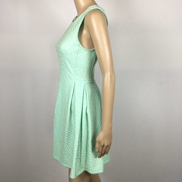Alya Green Embroidered Mini Dress Sleeveless - Picture 3 of 8